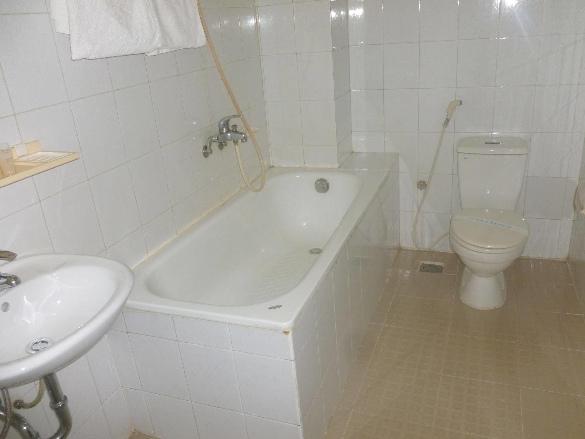 Nam Long Hotel Донгхой Экстерьер фото